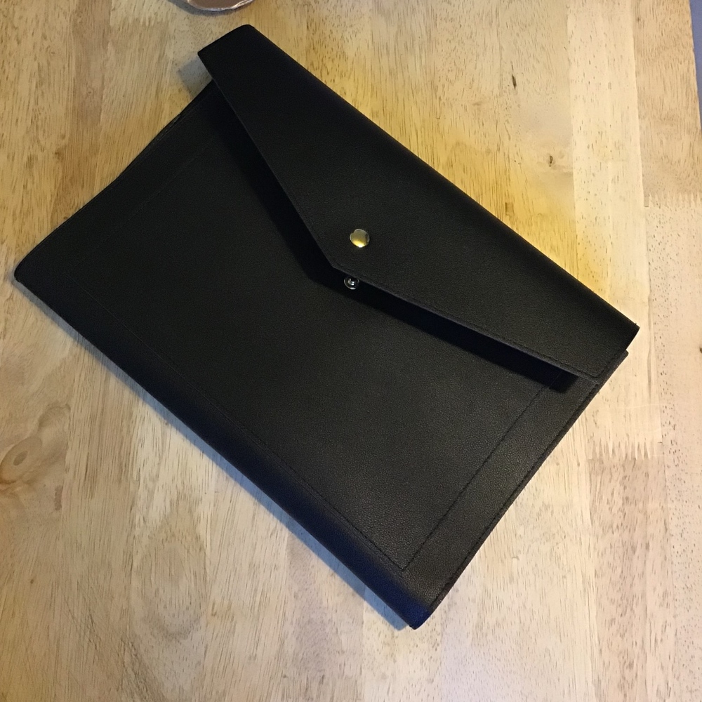 Megan Portfolio Clutch - like new